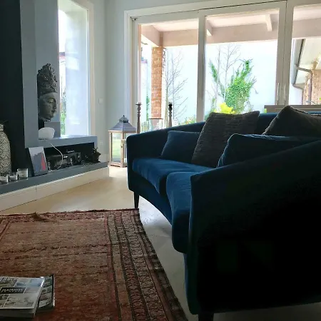 Abitare Al 42 Alloggio in famiglia *