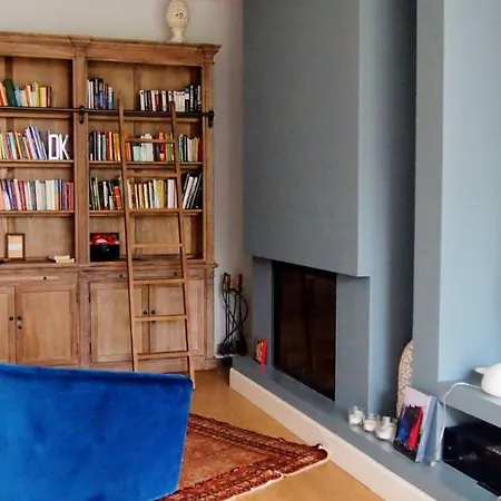 Alloggio in famiglia Abitare Al 42 *